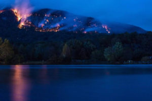 722630-lake-lure-09936-300x200